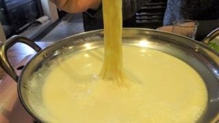 吉丁の豆乳鍋で作るトロトロ湯葉